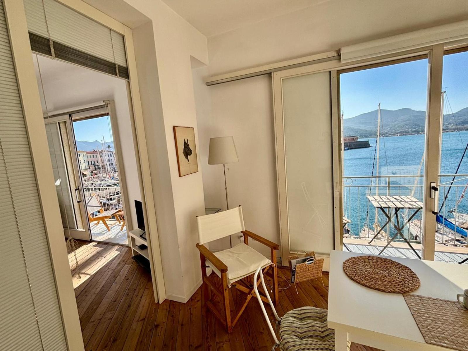 Monolocale La Darsena Apartment ปอร์โตแฟร์ราโย ภายนอก รูปภาพ